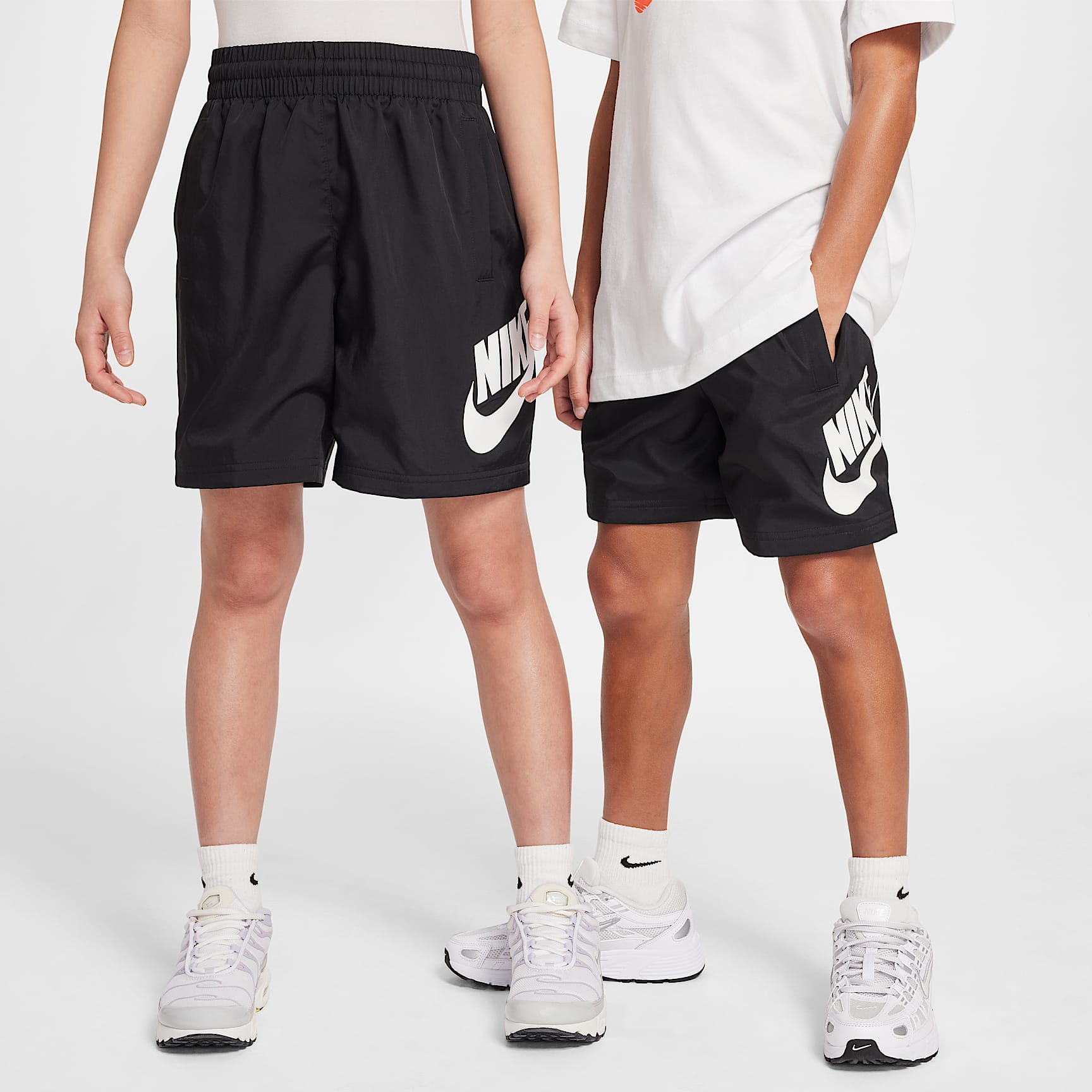 Nike Sportswear Club Older Kids' 15cm (approx.) Woven Shorts. Nike LU